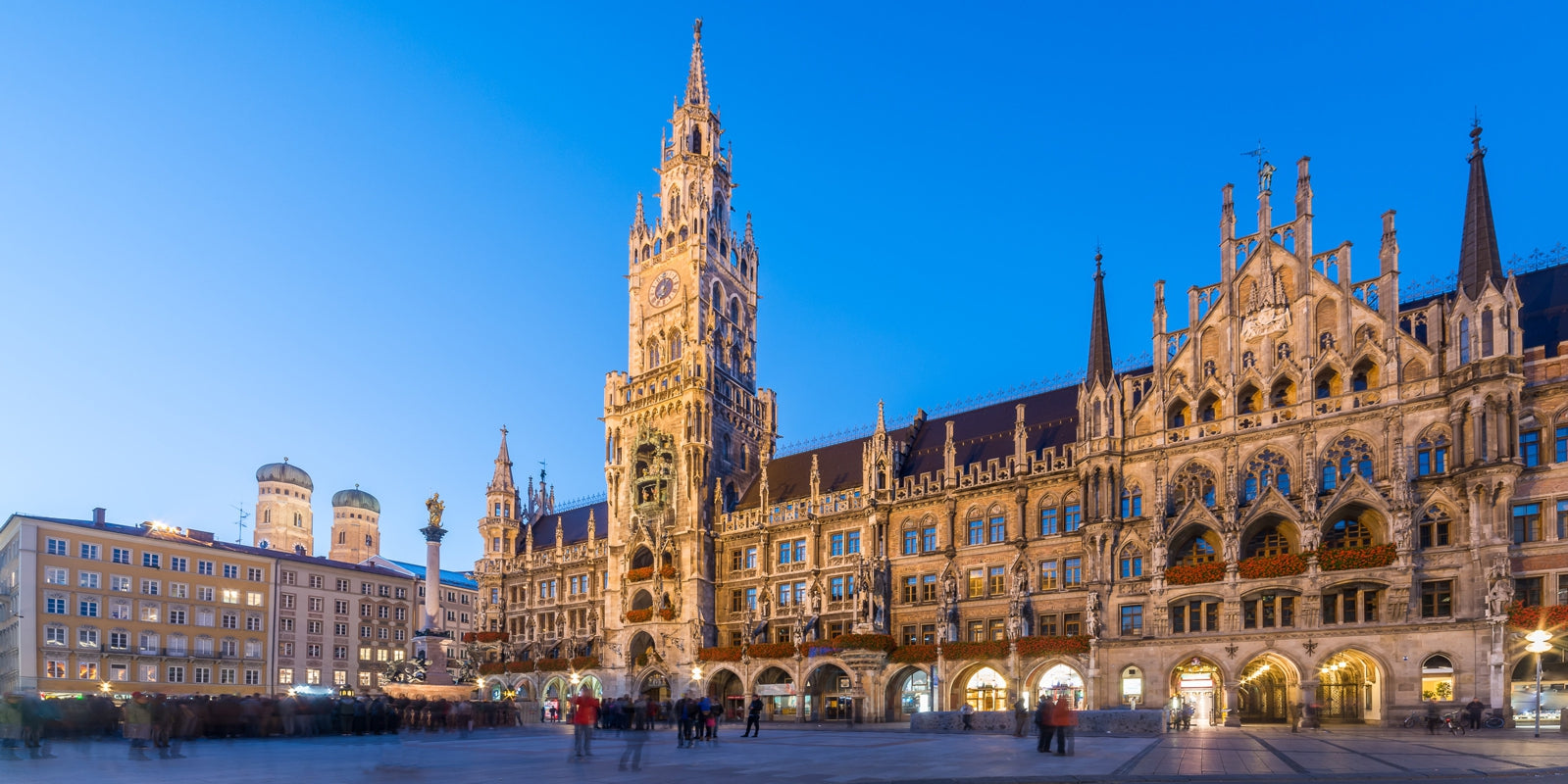 tap0515-vlies-tapete-fototapete-m-nchen-marienplatz-1000x500