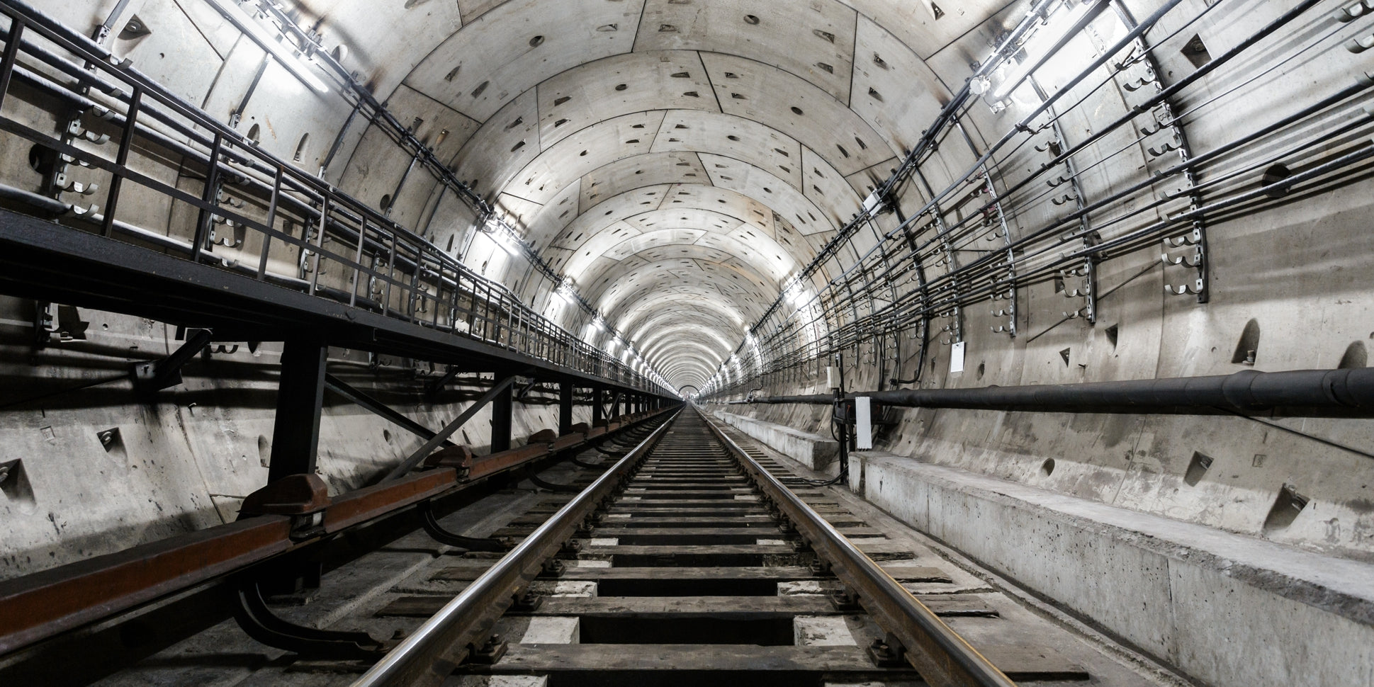 p0315-magnettafel-panorama-bild-tunnel-zugtunne-schienen