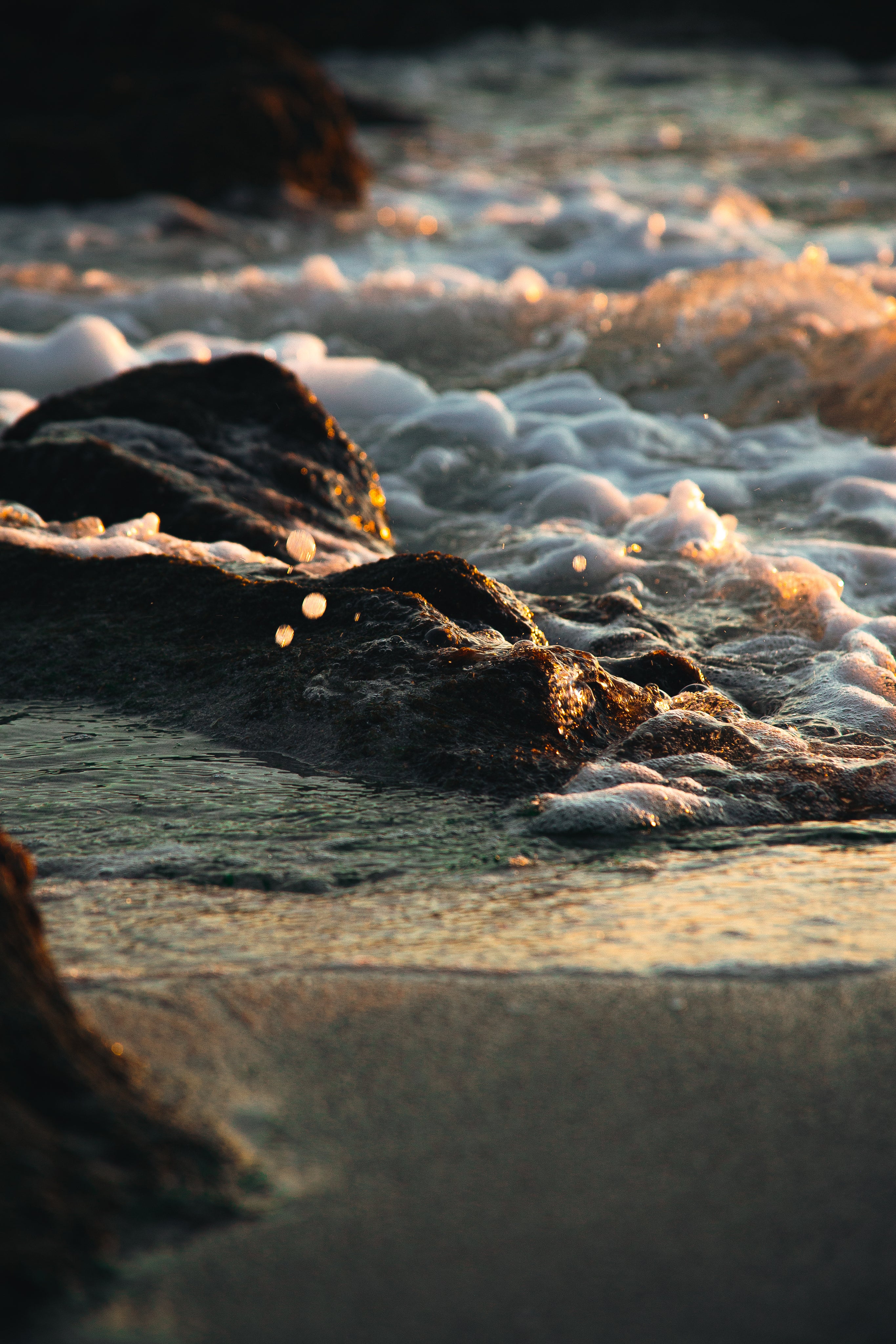 files/sunsetting-on-foamy-rocks.jpg