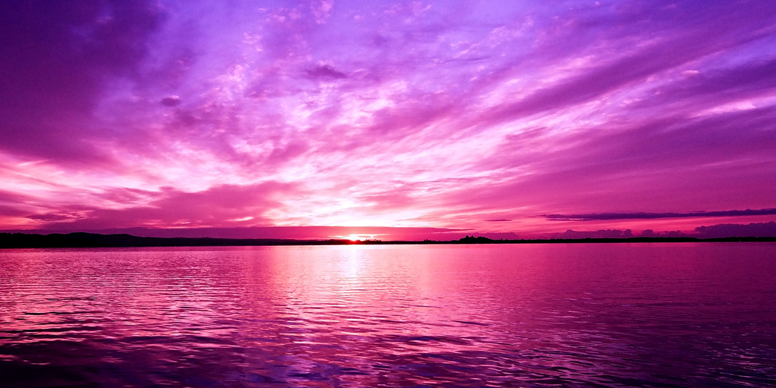 tap0432-1000-x-500-vlies-tapete-fototapete-morgenrot-meer-sonnenaufgang-lila-magenta