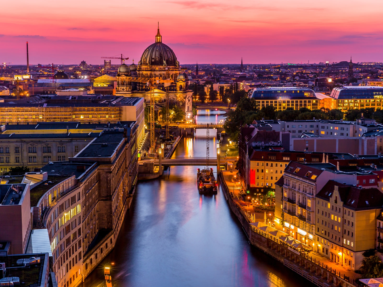 tap0508-vlies-tapete-fototapete-berlin-dom-spree-nacht-1000x750